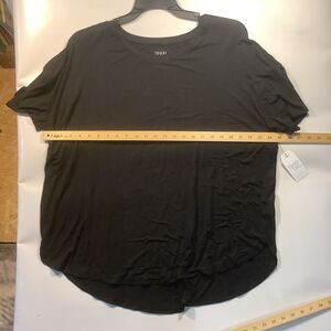 Time and Tru Women's Crewneck Tunic Tee, Black Size  XXL (20)